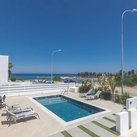 Trinity Villa Paralimni Exterior photo